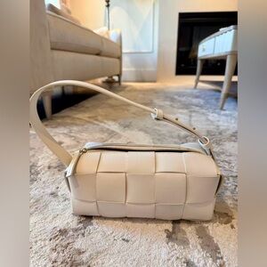 ❗️SOLD❗️Bottega Veneta Cassette bag